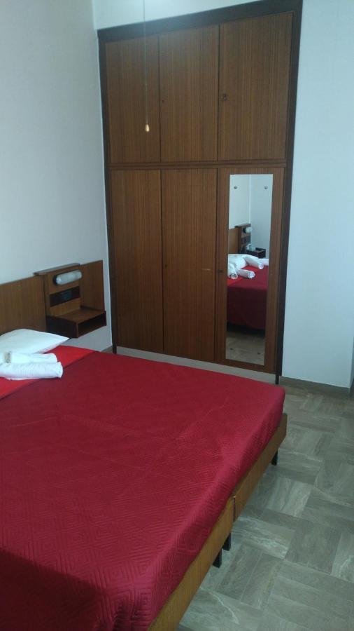Hotel Luca Римини Экстерьер фото