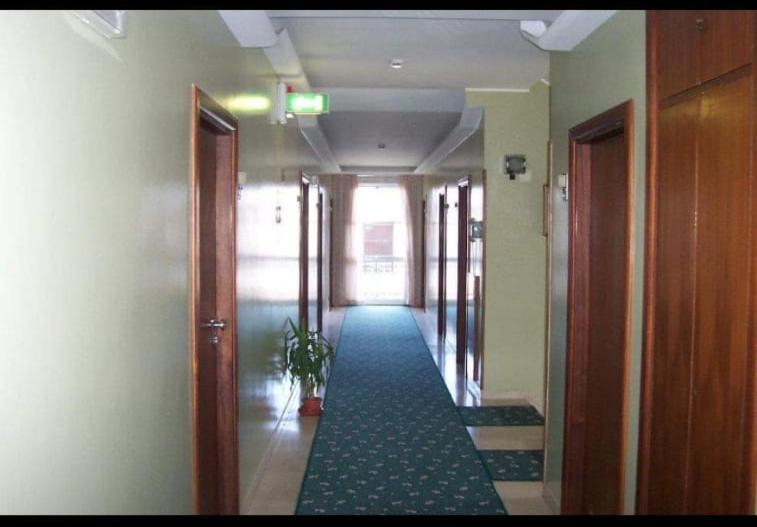 Hotel Luca Римини Экстерьер фото